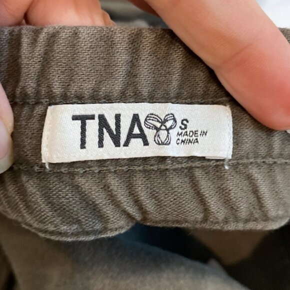 Aritzia TNA Green Relax fit Pant Size Small - Picture 10 of 13